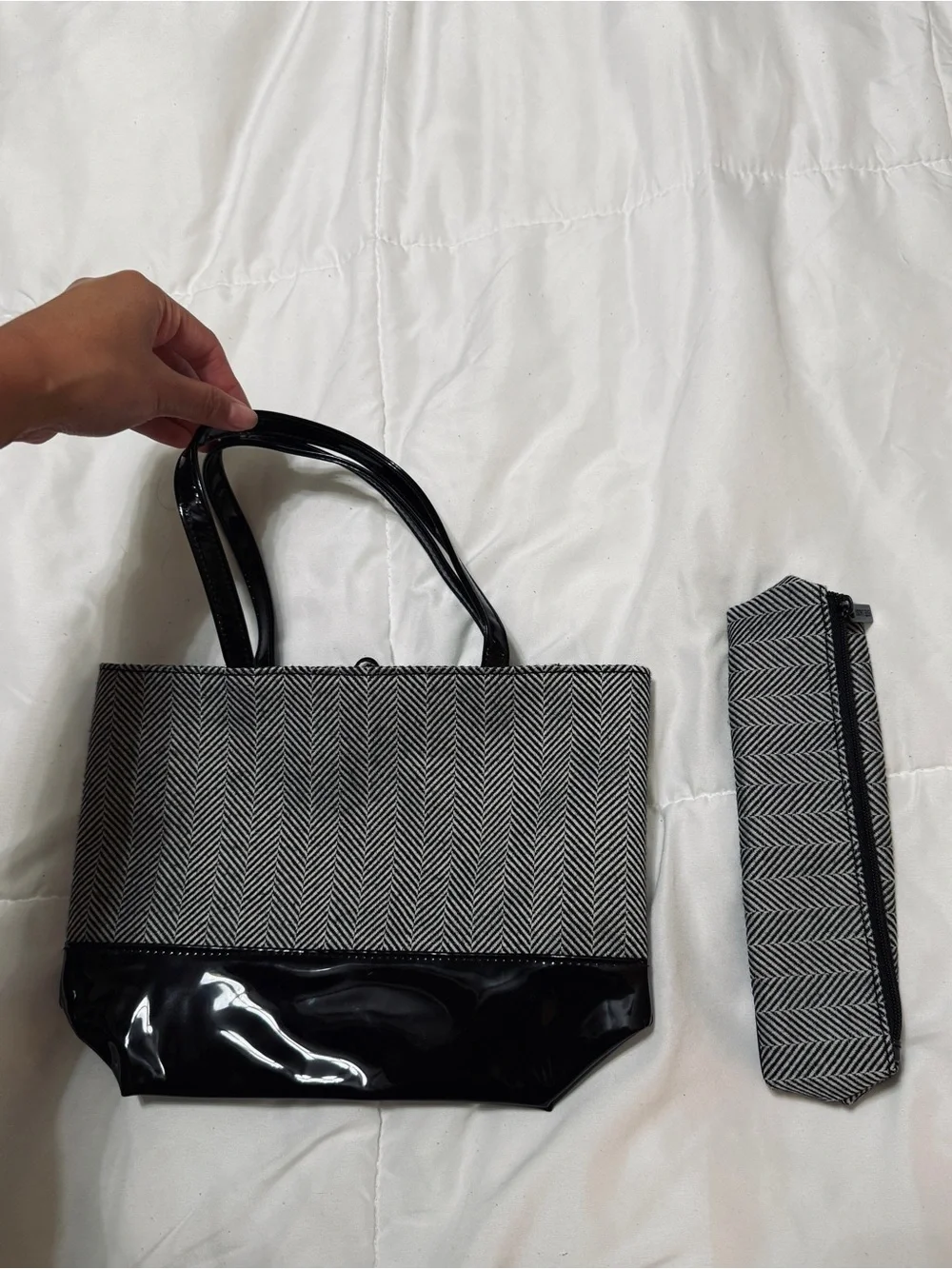Estée Lauder Mini Black and White Cosmetic Tote with Patent Black Trim